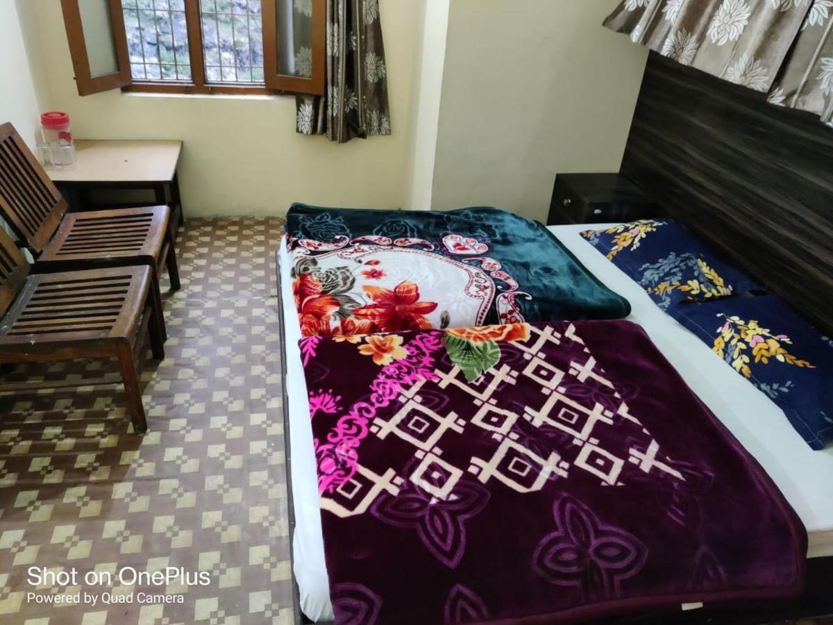 Hari Krishna Guest House Pandukeshwar Kültér fotó