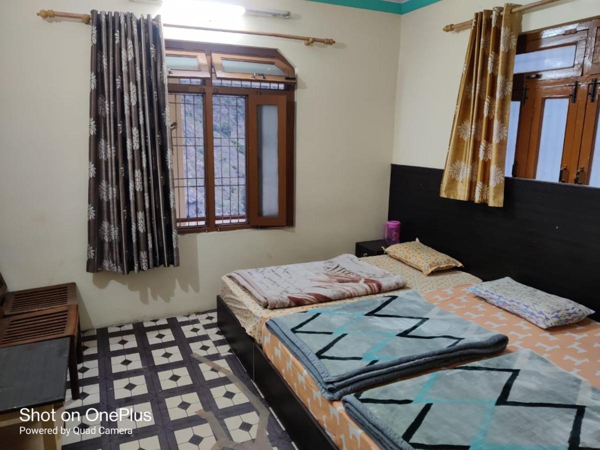 Hari Krishna Guest House Pandukeshwar Kültér fotó