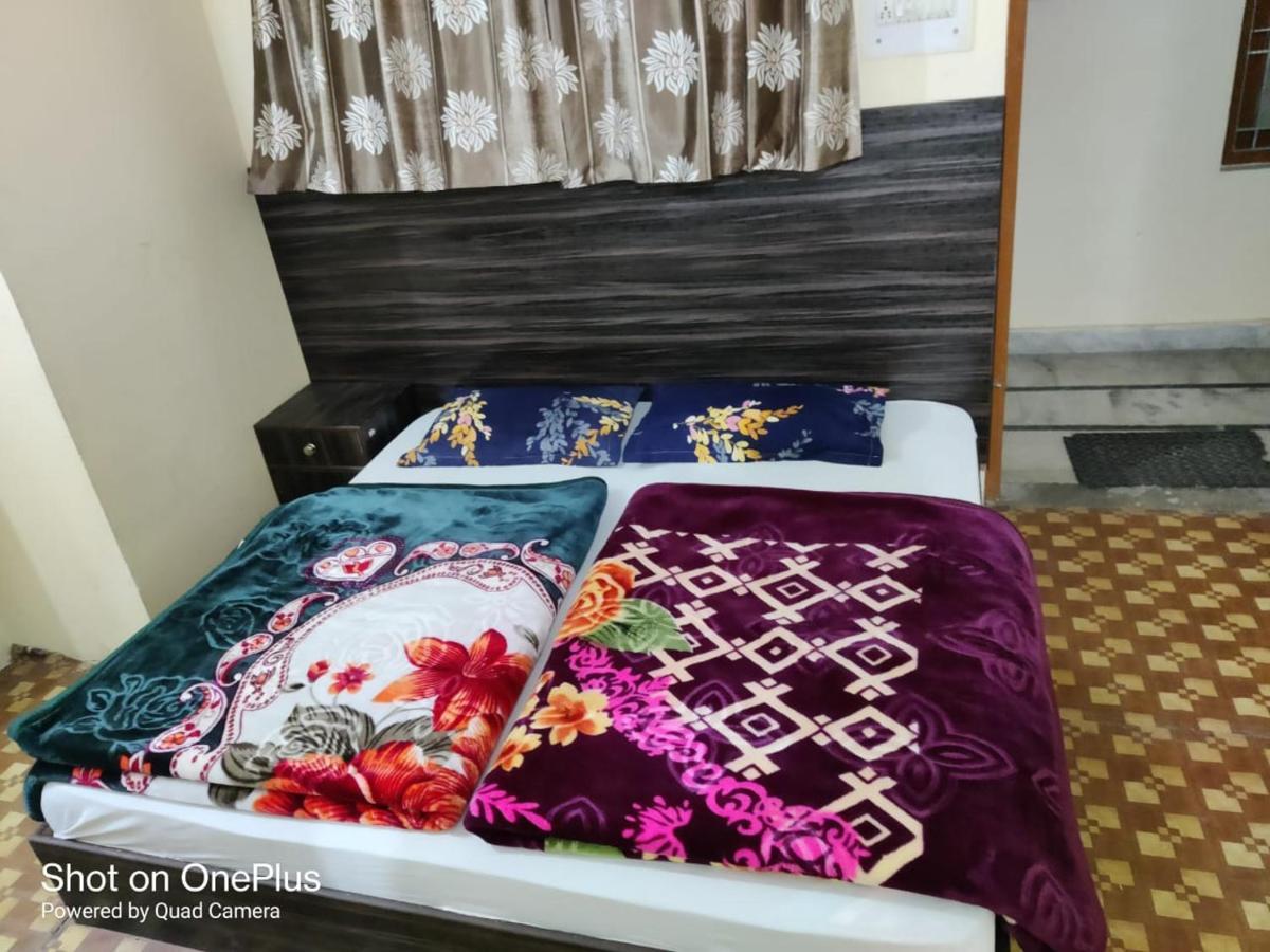 Hari Krishna Guest House Pandukeshwar Kültér fotó